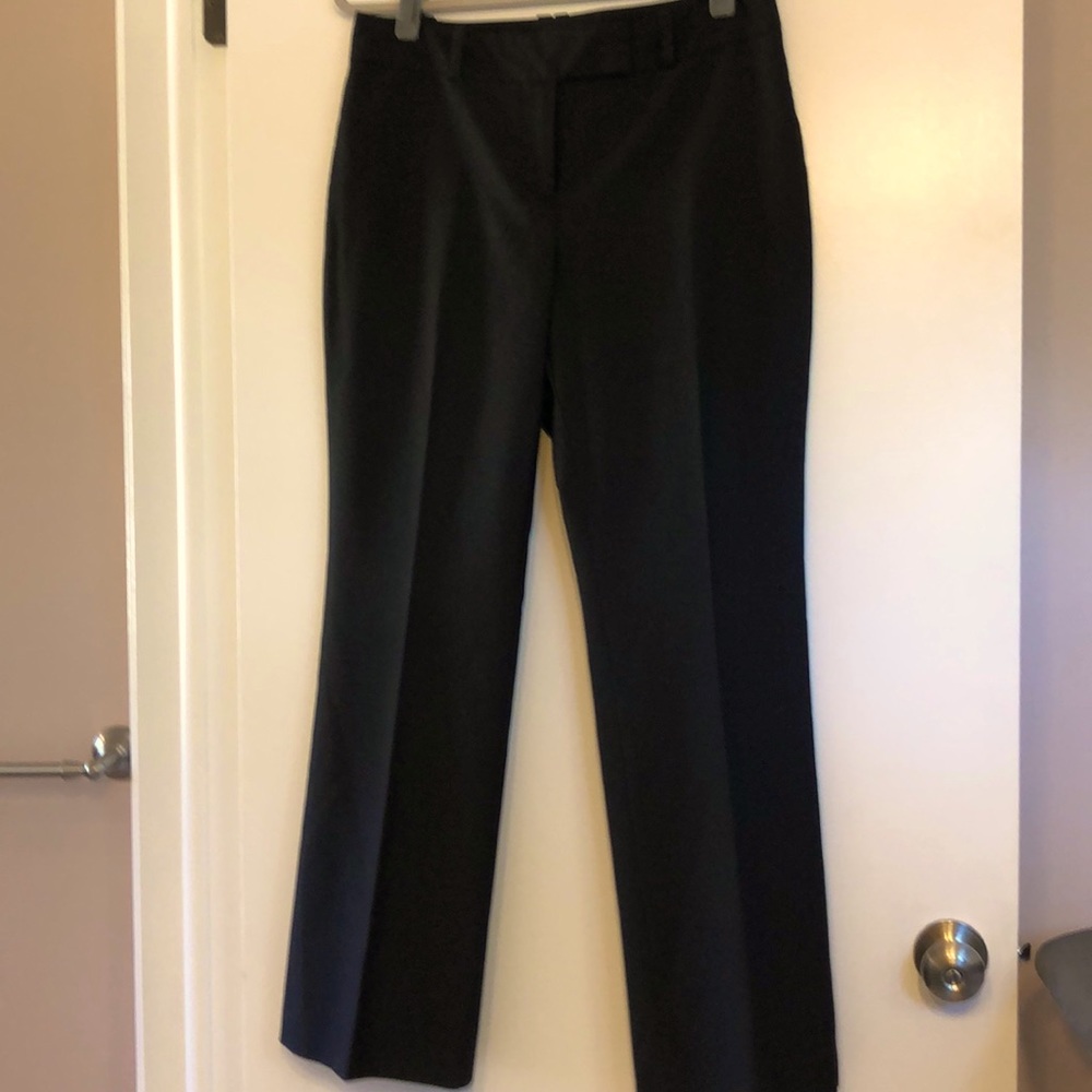 Ann Taylor women’s 8P petite black pants trousers